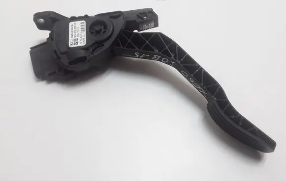 Volvo XC60 Accelerator throttle pedal 8G9N9F836BA