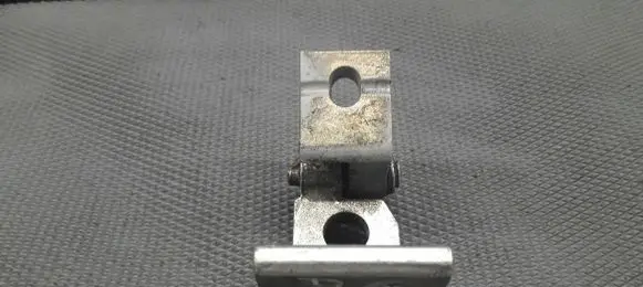 Audi A4 S4 B5 8D Rear door upper hinge 8D0833402