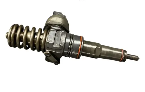 Skoda Octavia Mk2 (1Z) Fuel injector 0414720039 038130073AL