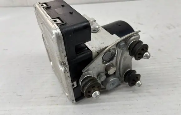 Porsche Cayenne (92A) ABS Pump 7P0907379H