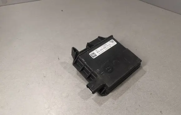 Mercedes-Benz C W205 Battery relay fuse A0009061505 1207161436 1110055