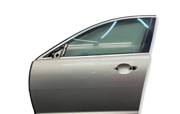 Jaguar XF X250 Front door 