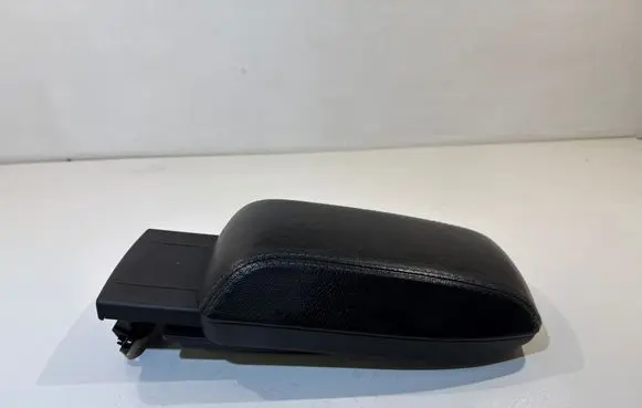 Toyota Auris E180 Armrest 