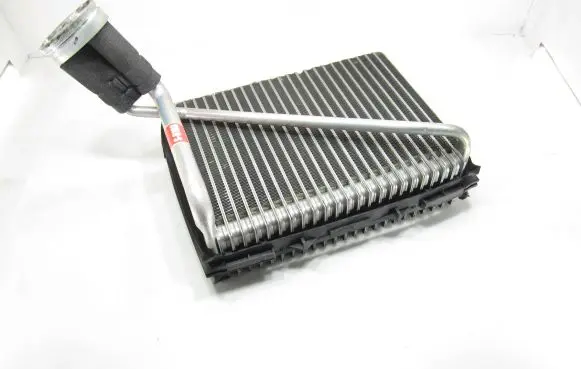 Volkswagen PASSAT B5.5 Air conditioning (A/C) radiator (interior) 740227012 E12200 36978