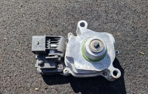 BMW 4 F32 F33 Gearbox transfer box case 8643153