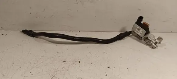 Volkswagen Touareg III Negative earth cable (battery) 8S0915181C