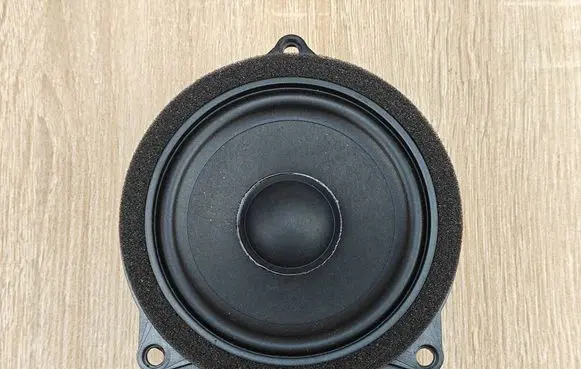 BMW X4 G02 Front door speaker 6809629