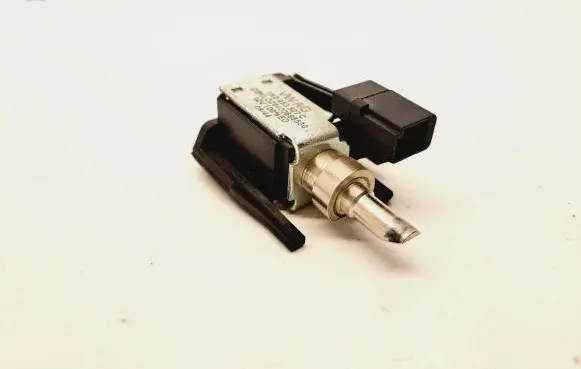 Volkswagen Caddy Ignition lock contact 1K0953527C 12V10096ED