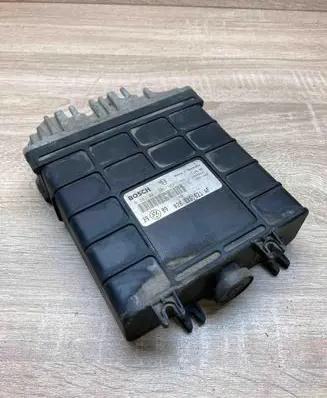Volkswagen Golf III Engine control unit/module ECU 028906021AF 0281001308