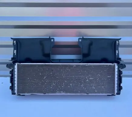 Porsche 911 992 Coolant radiator 992121254 HR200G2P2A03