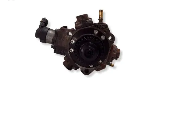 Mercedes-Benz Vito Viano W447 Fuel injection high pressure pump 0445010250 H8201045496 167002972R