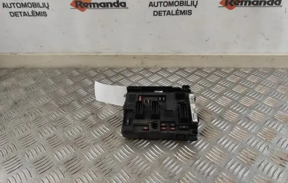 Citroen Berlingo Fuse module T118470002