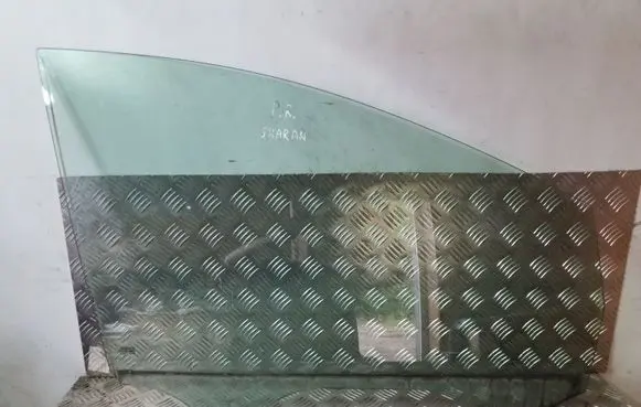 Volkswagen Sharan Front door window glass four-door
