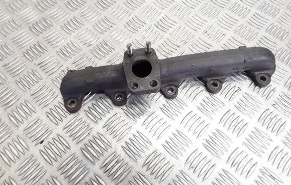 Ford Focus Exhaust manifold 091115