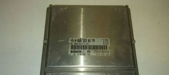 Mercedes-Benz A W168 Engine control unit/module A6681530279 28RTF000 0281010793