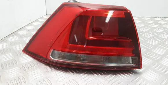 Volkswagen Golf VII Rear/tail lights 5G0945095M