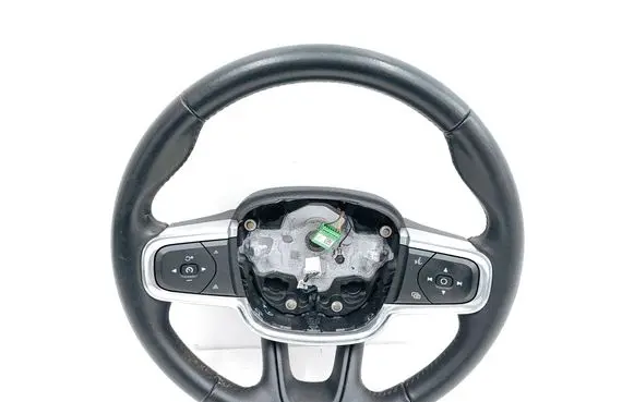Volvo XC40 Steering wheel 32227630 P32227630