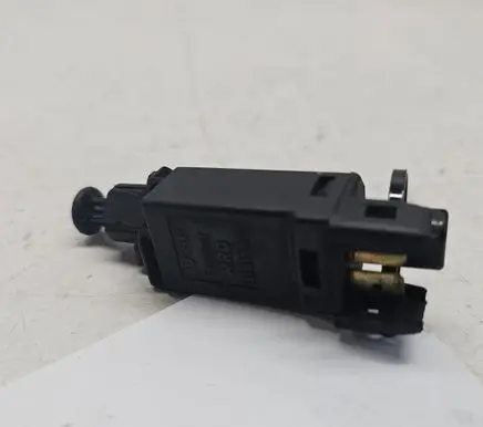 Volkswagen Golf III Brake pedal sensor switch 191945515