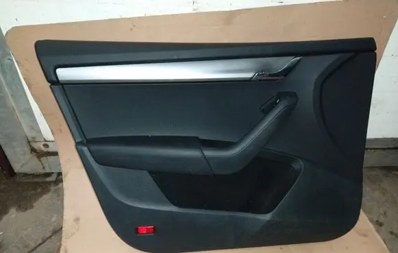Skoda Octavia Mk3 (5E) Front door card panel trim 5E1867011