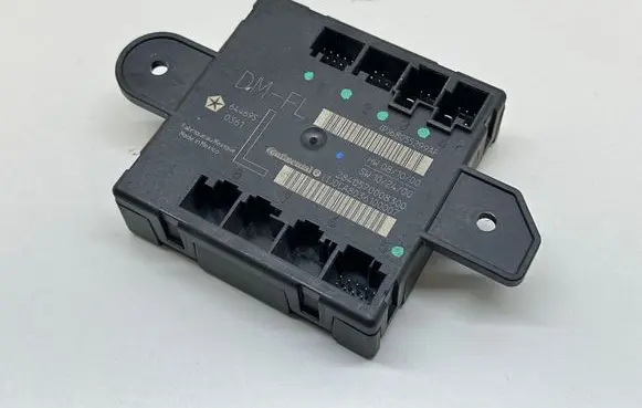 Dodge Durango III Door control unit/module 68055299AF