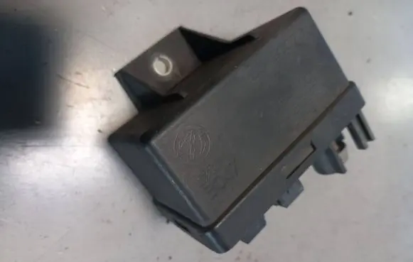 Alfa Romeo 156 Glow plug pre-heat relay 55193073 38430003