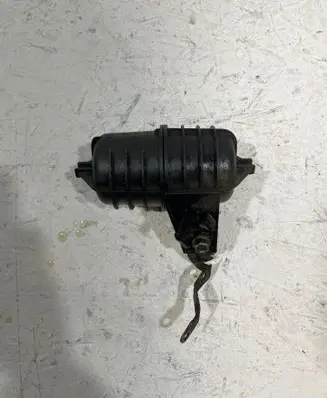 BMW 5 E39 Vacuum air tank 247620