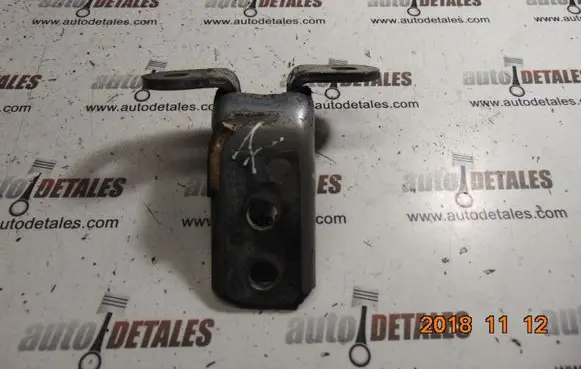 Toyota Corolla Verso AR10 Front door upper hinge