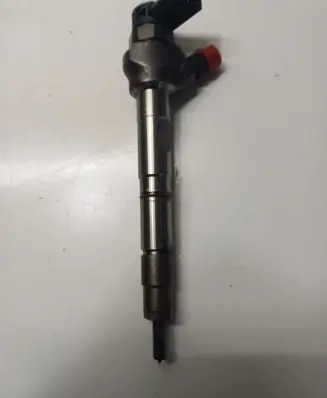 Audi A5 8T 8F Fuel injector 04L130277AE