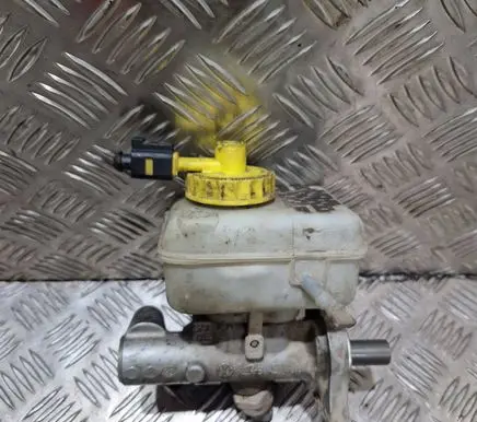 Volkswagen Golf IV Master brake cylinder 1J1611349