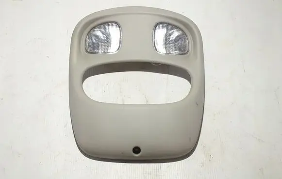 Suzuki Grand Vitara II Front seat light
