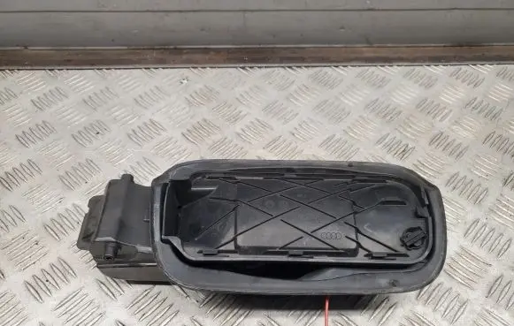 Audi A5 Fuel tank cap 8W6809906 8V0862153A