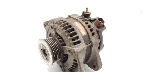 Toyota Auris 150 Generator/alternator 2706033072 270603307284