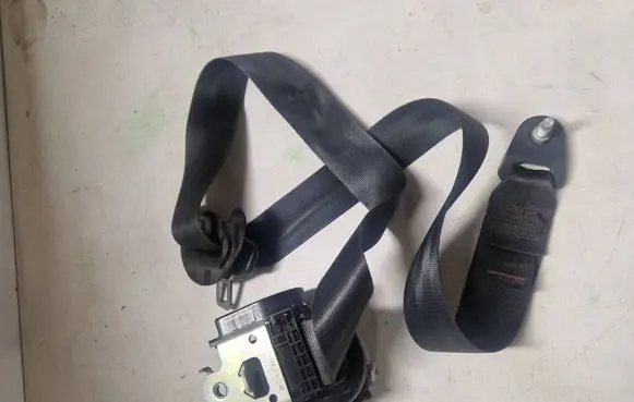 Peugeot 508 Front seatbelt 96863018XX