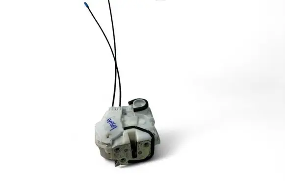 Mitsubishi Outlander Front door lock A047218
