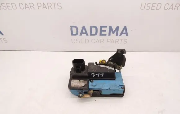 Volvo V70 Front door lock D211