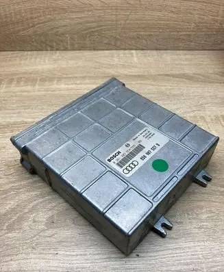 Audi A4 S4 B5 8D Engine control unit/module ECU 8D0907557B 0261203554