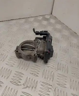 BMW 6 F12 F13 Throttle valve 10378517 7810752 101202513