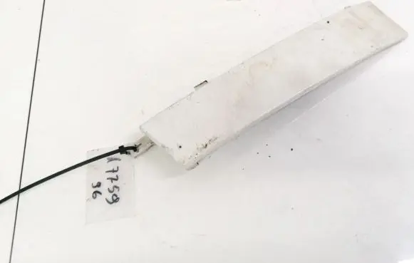 Skoda Octavia Mk1 (1U) Rear/tail light trim molding 1U6813307 1U6813307CZ