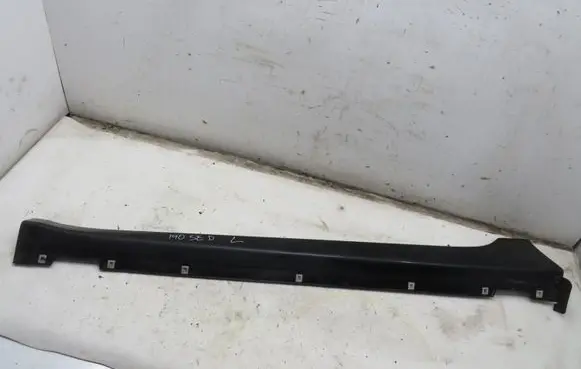 Hyundai i40 Front sill (body part) 