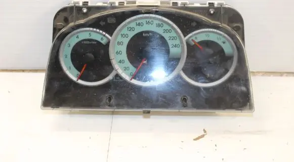 Toyota Corolla Verso AR10 Speedometer (instrument cluster) 838000F092A