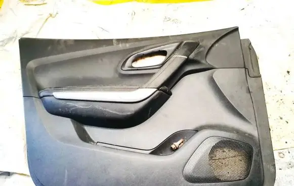 Renault Kadjar Front door card panel trim 15608867
