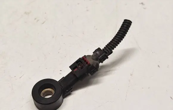 Chrysler Pacifica Detonation knock sensor 68313570AA