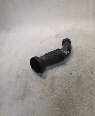 Audi A8 S8 D2 4D Air intake hose/pipe PX0446039 4D0145747