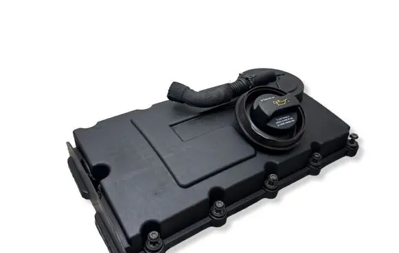 Volkswagen Golf V Rocker cam cover 03G103475