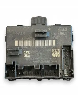 Volkswagen Touareg III Door control unit/module 4M1959792C