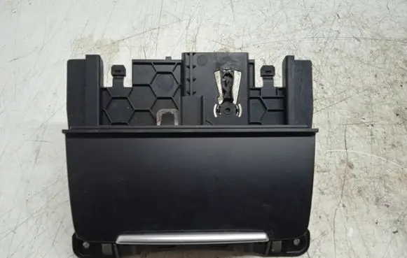 Car ashtray