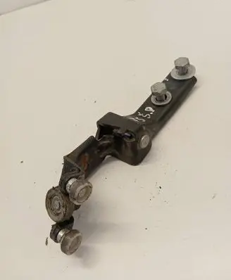 Volkswagen Transporter - Caravelle T5 Sliding door middle roller runner 2310012