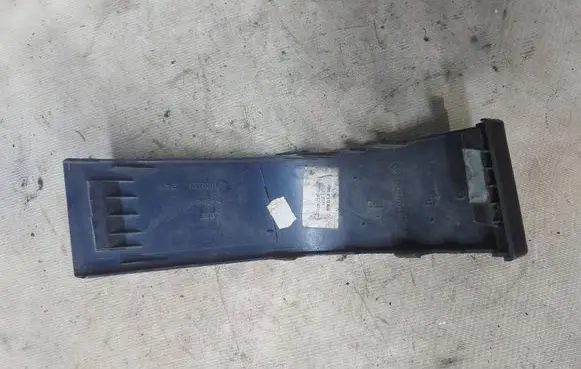 Ford Galaxy Rear/tail light trim molding 7M5807871 830667