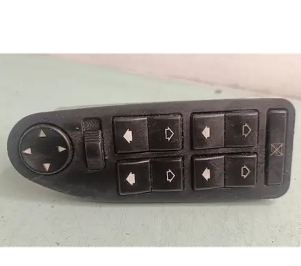 BMW 5 E39 Electric window control switch 8368966