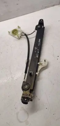 Seat Toledo III (5P) Rear window lifting mechanism without motor 5p0839402